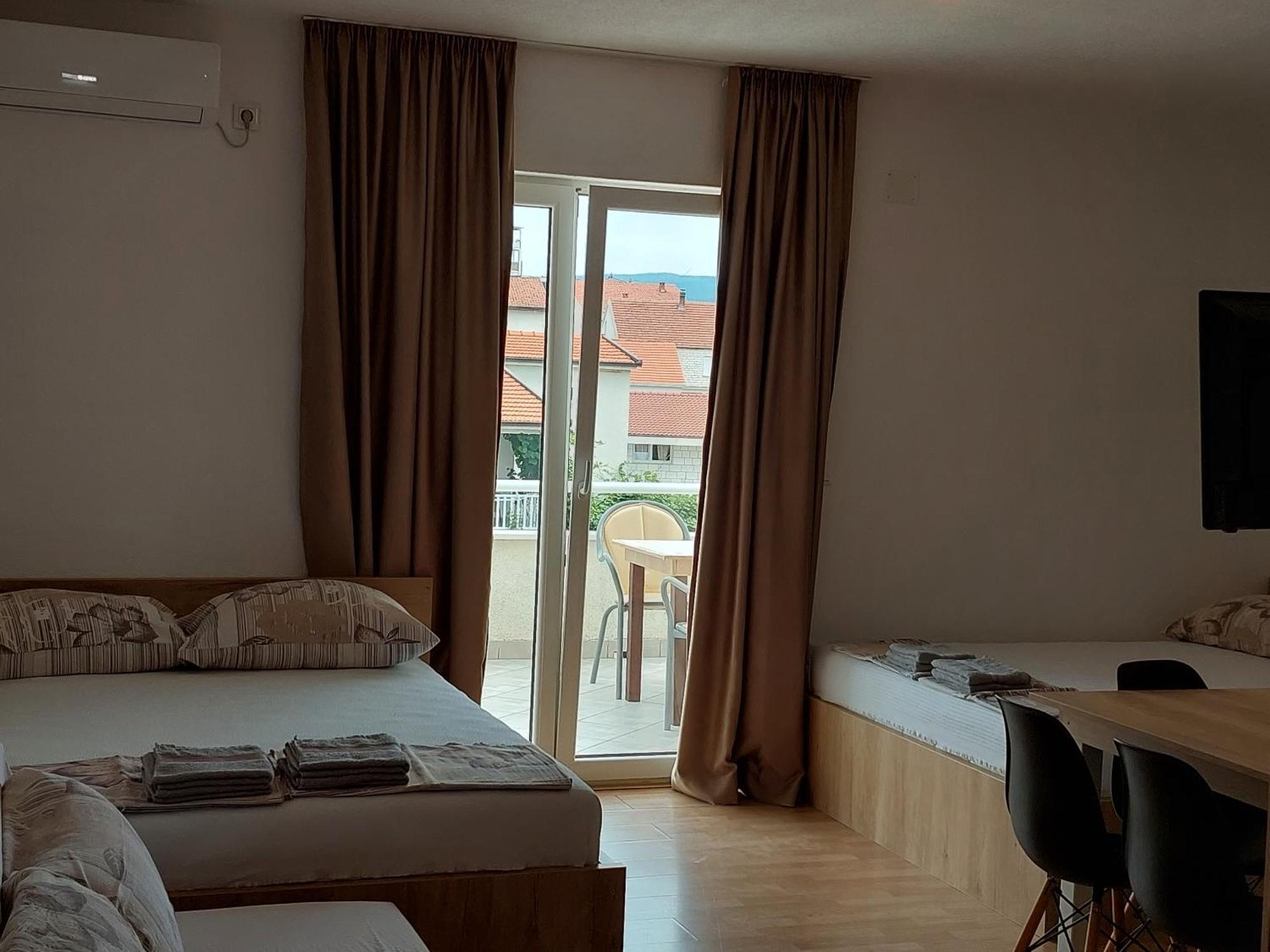 Royal Apartments Neum Buitenkant foto
