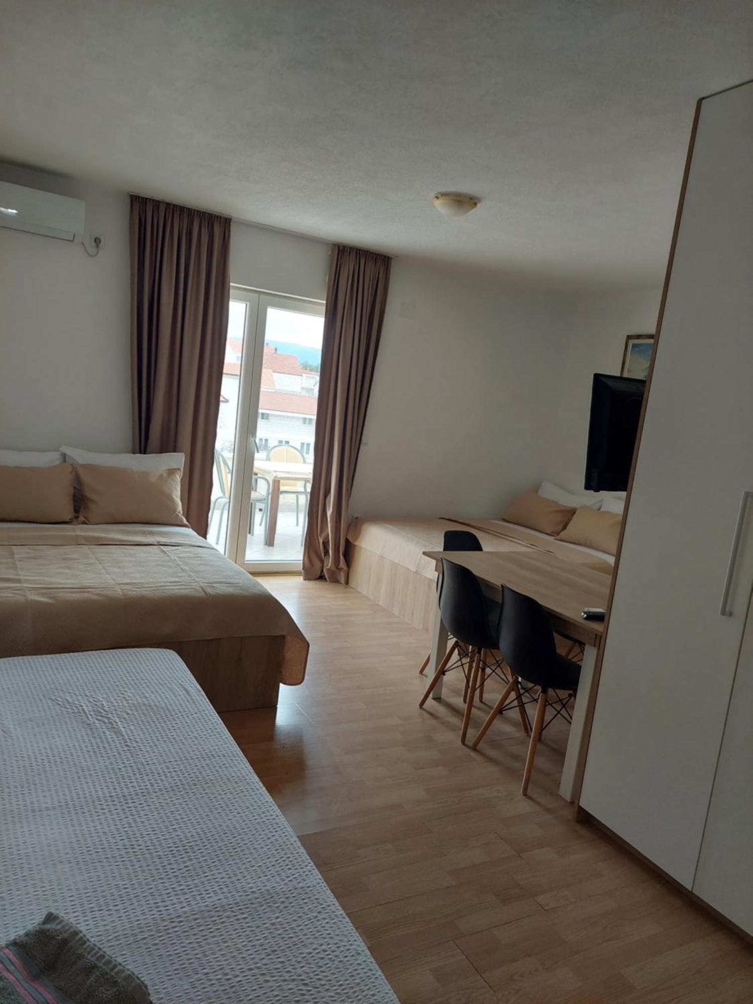 Royal Apartments Neum Buitenkant foto