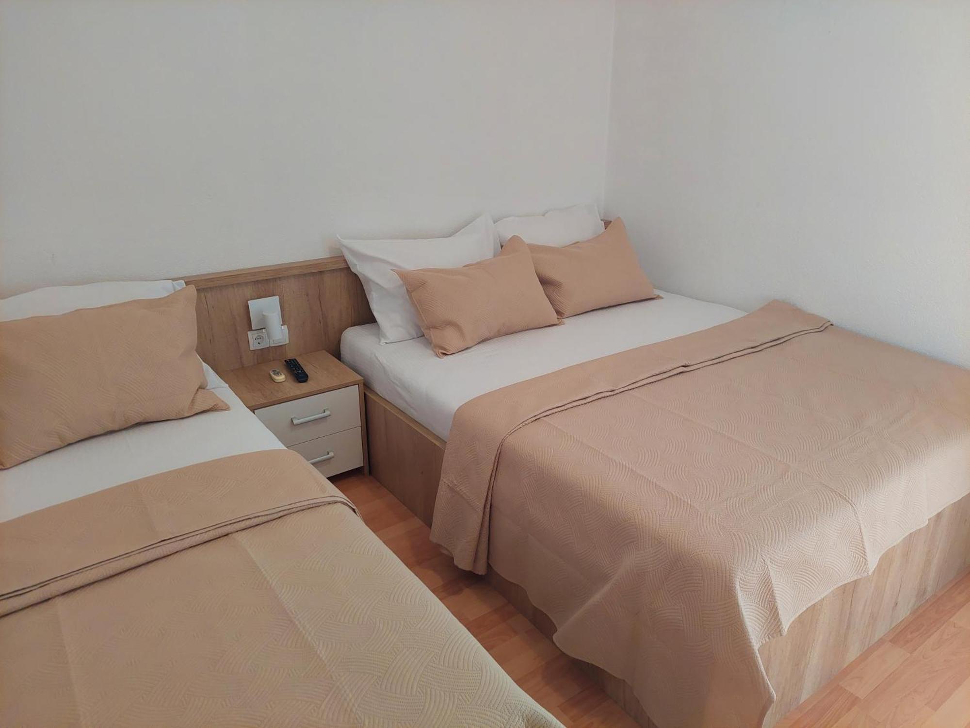 Royal Apartments Neum Buitenkant foto