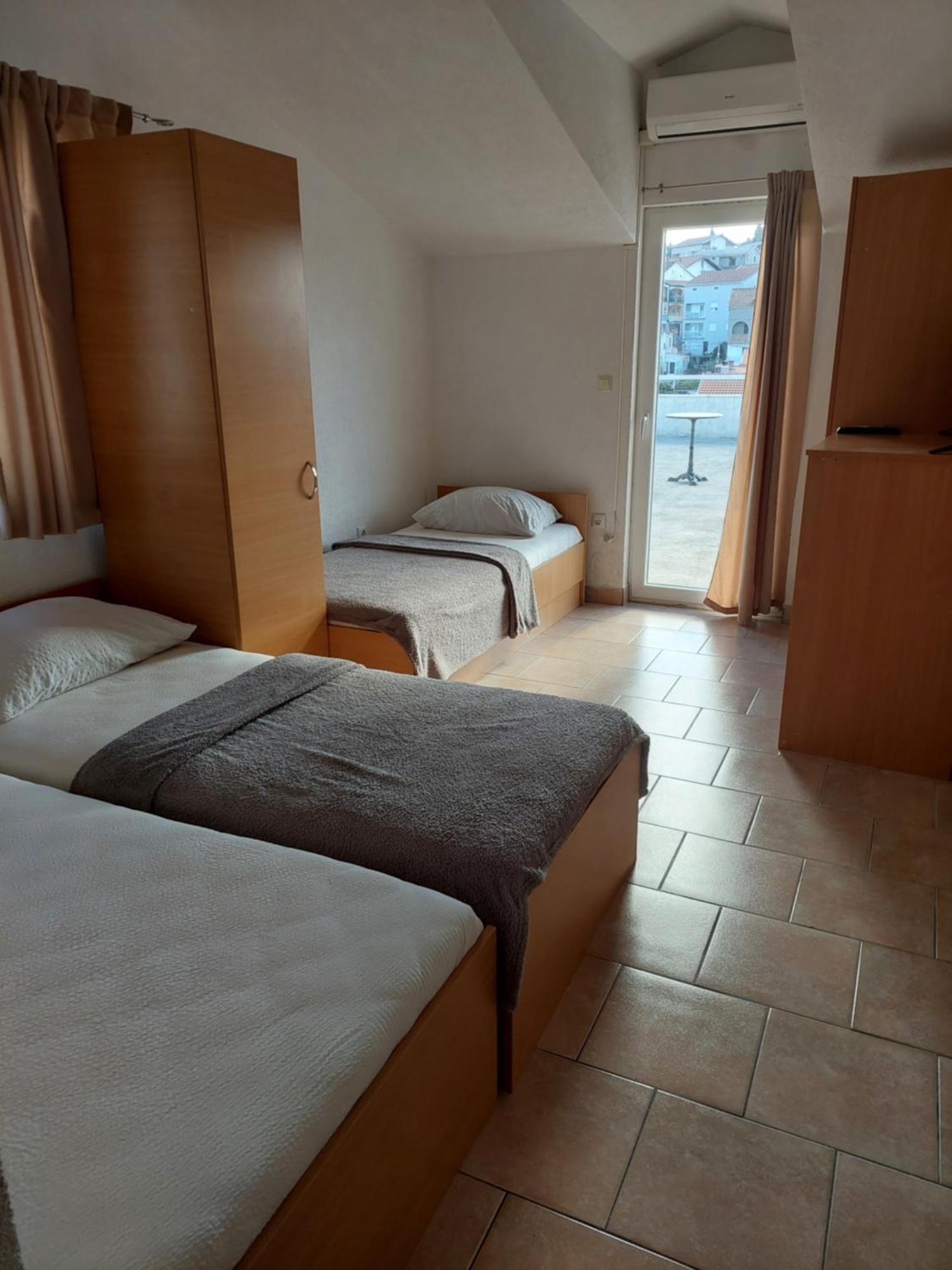 Royal Apartments Neum Buitenkant foto