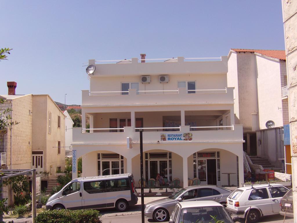 Royal Apartments Neum Buitenkant foto